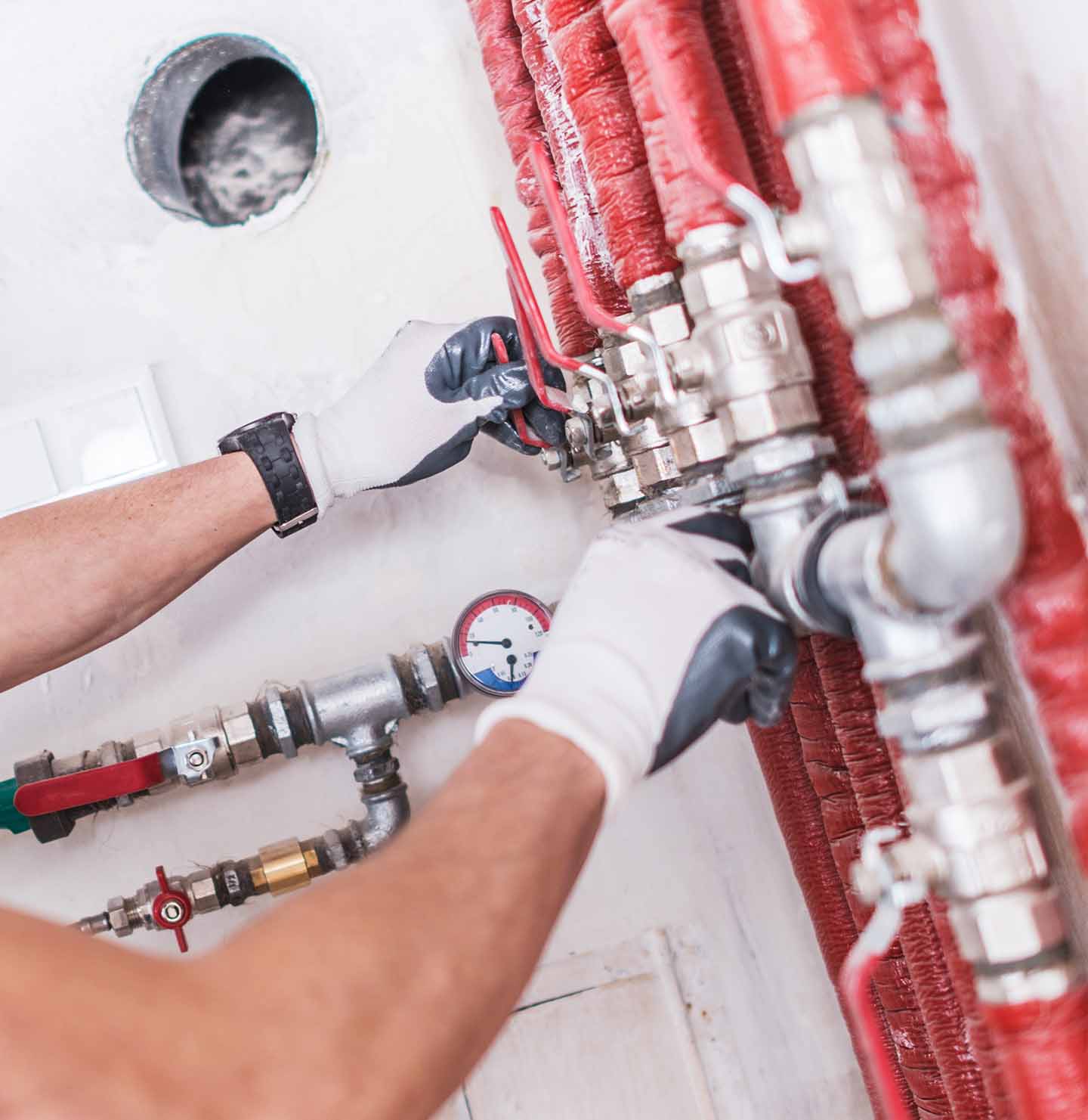 Loud Pipes? Follow These 3 Steps to Remove Air From Water Lines